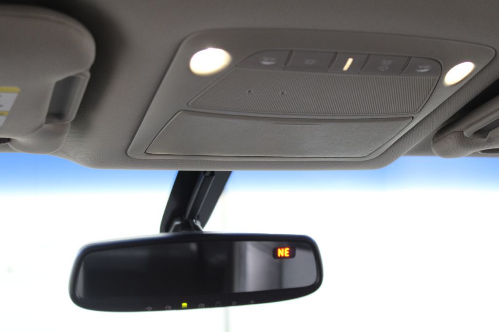 2013 Nissan Pathfinder Image 32