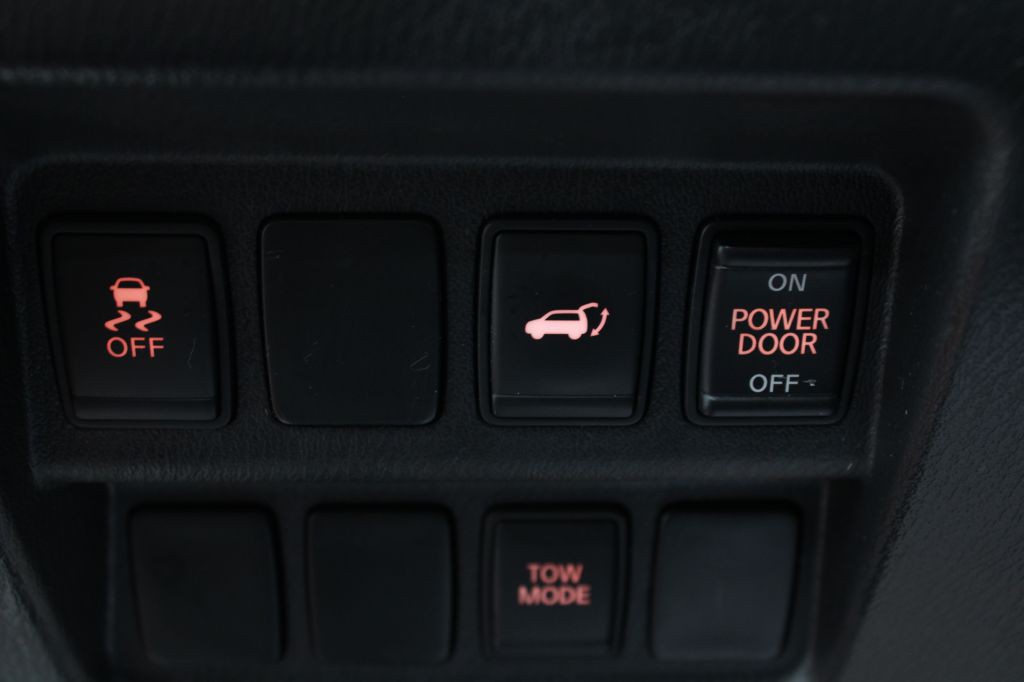 2013 Nissan Pathfinder Image 39
