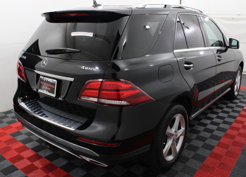 2016 Mercedes-Benz GLE-Class Image 6