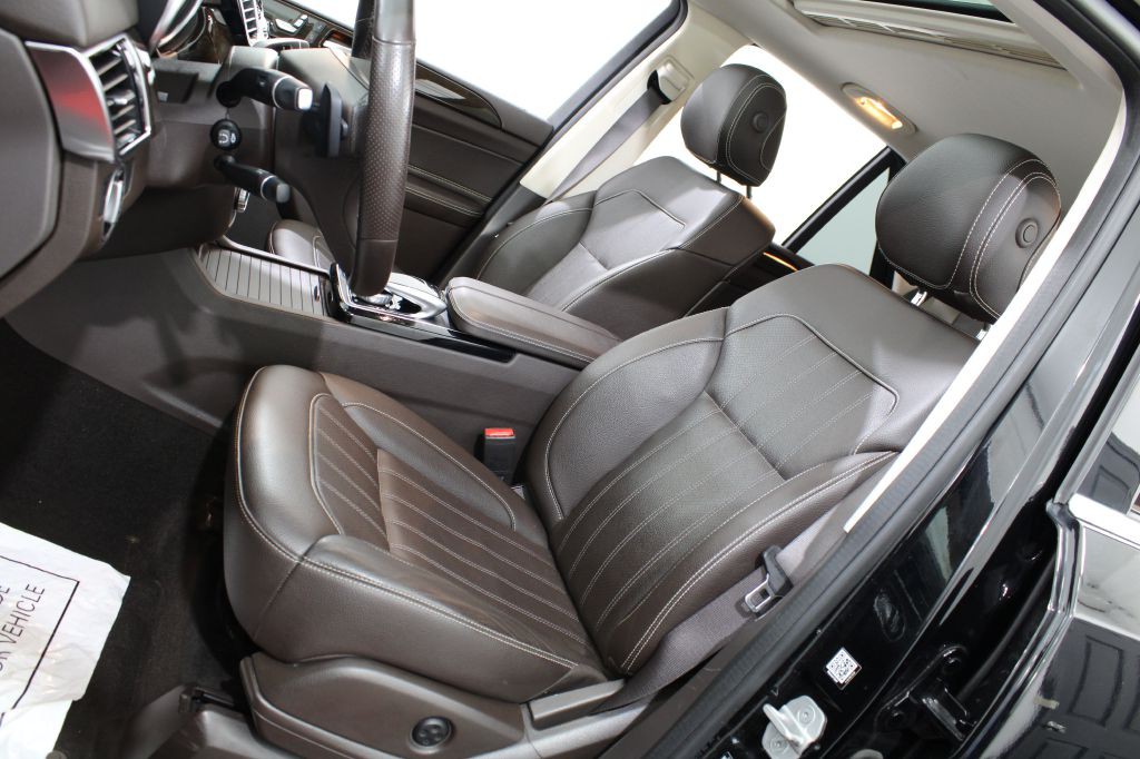 2016 Mercedes-Benz GLE-Class Image 15