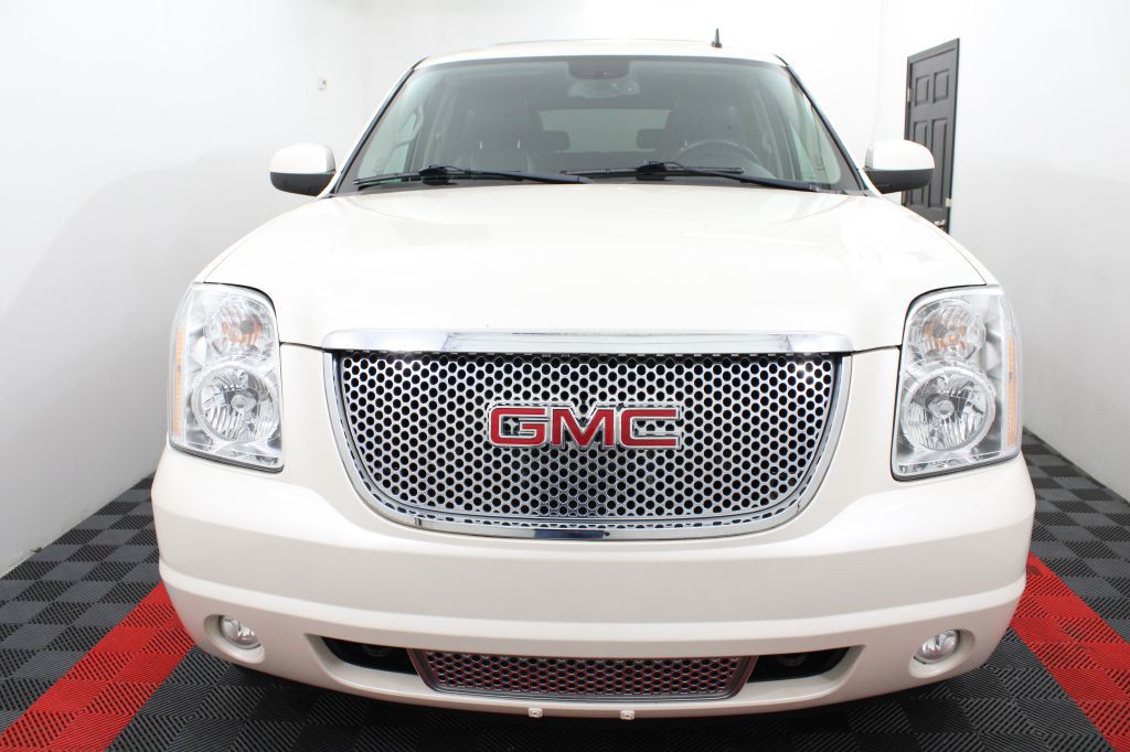 2013 GMC Yukon Image 3