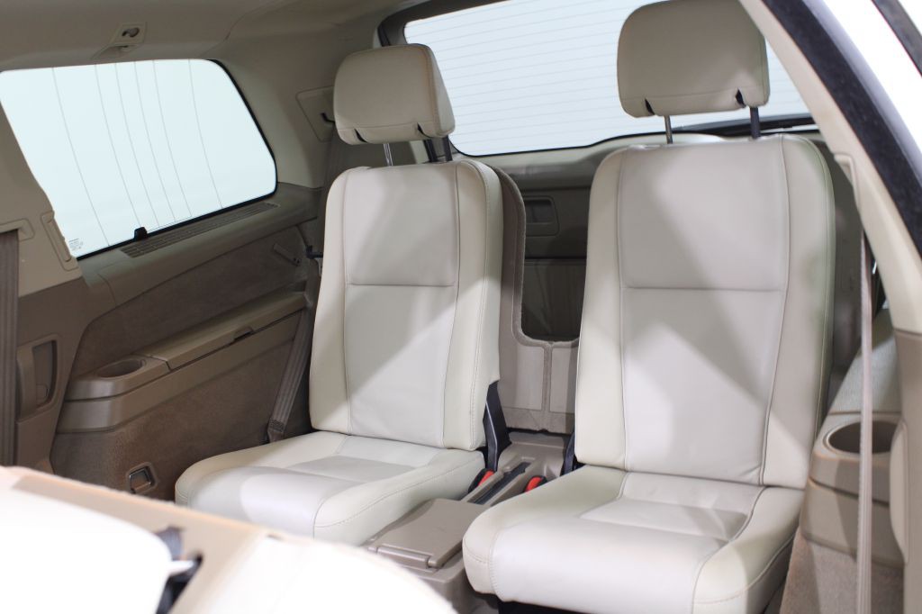 2010 Volvo XC90 Image 17