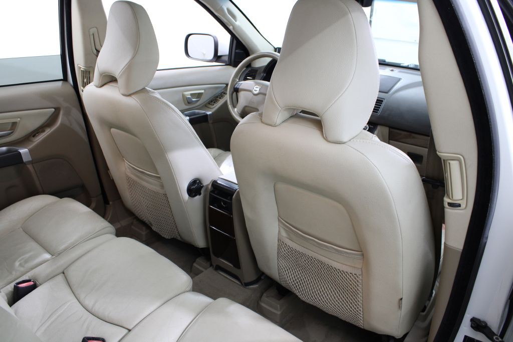 2010 Volvo XC90 Image 20