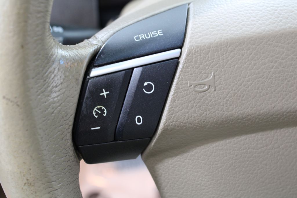 2010 Volvo XC90 Image 24