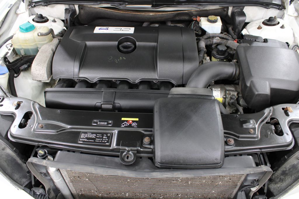 2010 Volvo XC90 Image 35
