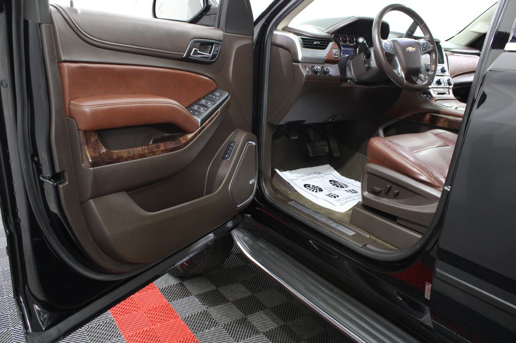 2016 Chevrolet Suburban Image 16