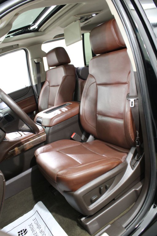 2016 Chevrolet Suburban Image 17
