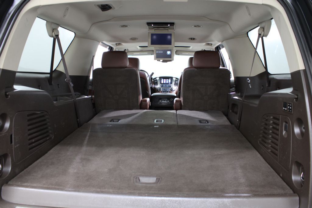 2016 Chevrolet Suburban Image 29