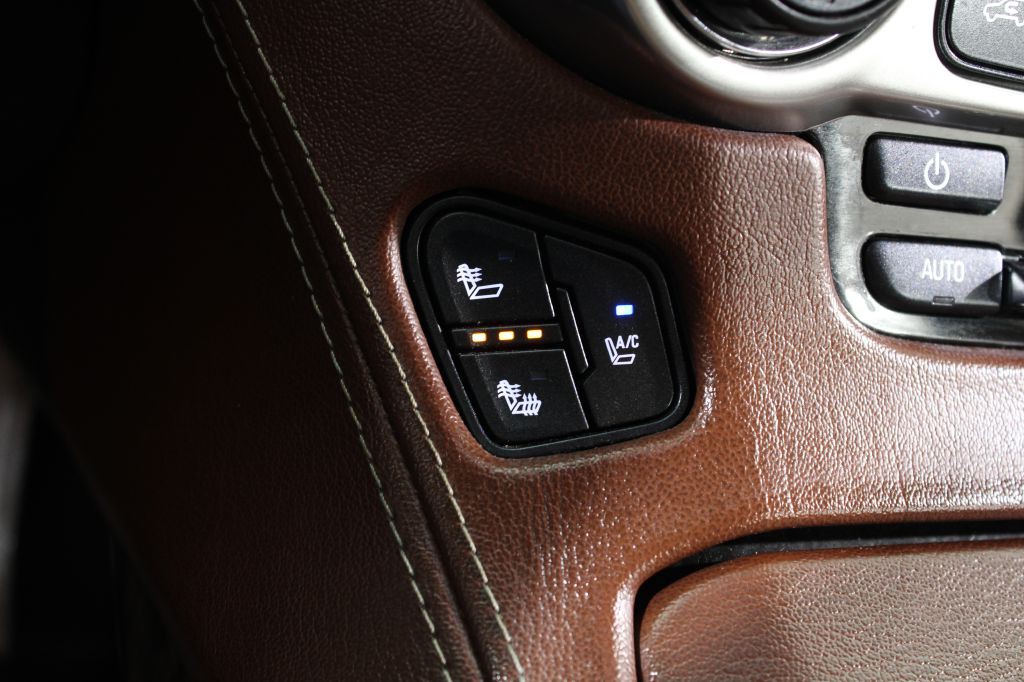 2016 Chevrolet Suburban Image 42