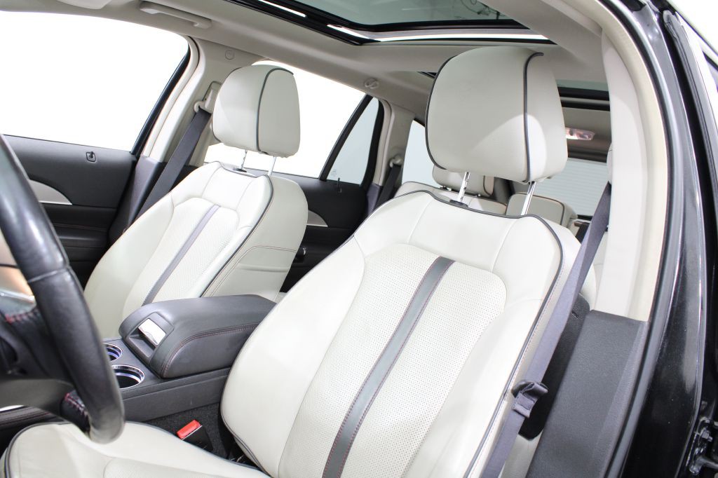 2015 Lincoln MKX Image 16