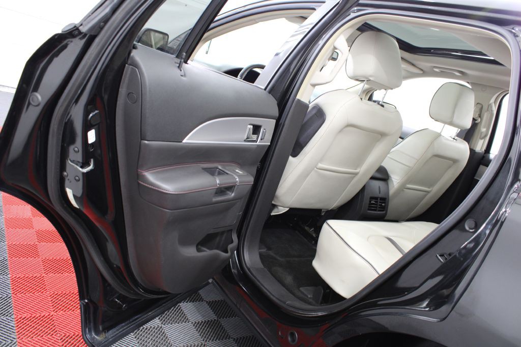 2015 Lincoln MKX Image 18