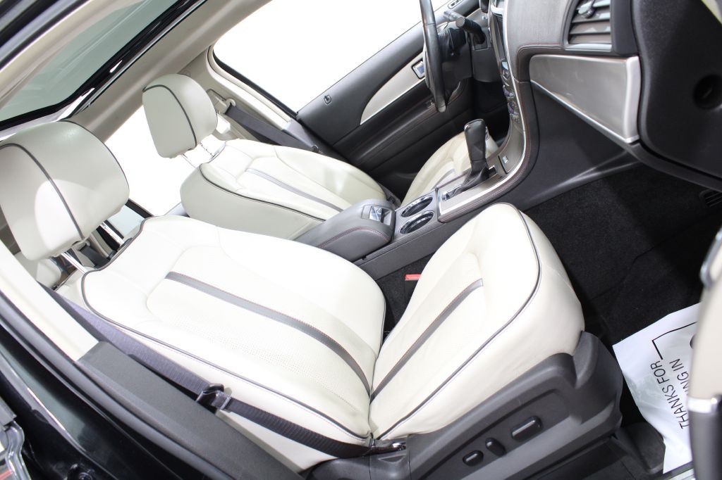 2015 Lincoln MKX Image 25
