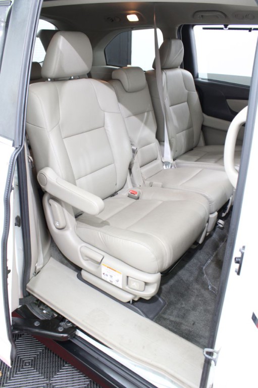 2014 Honda Odyssey Image 17