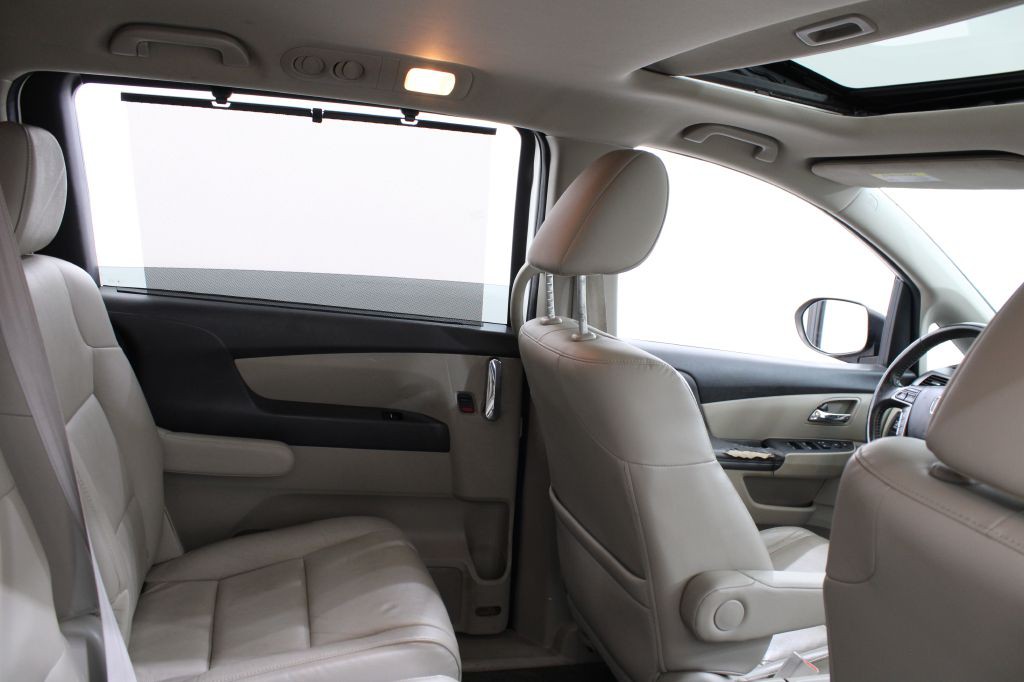 2014 Honda Odyssey Image 18