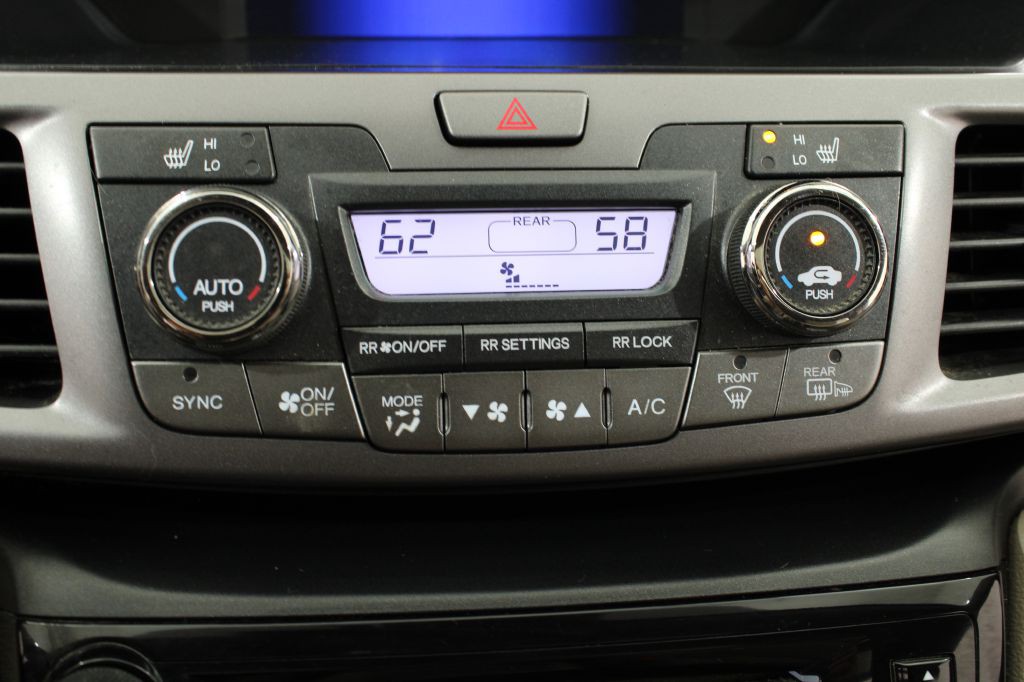 2014 Honda Odyssey Image 24