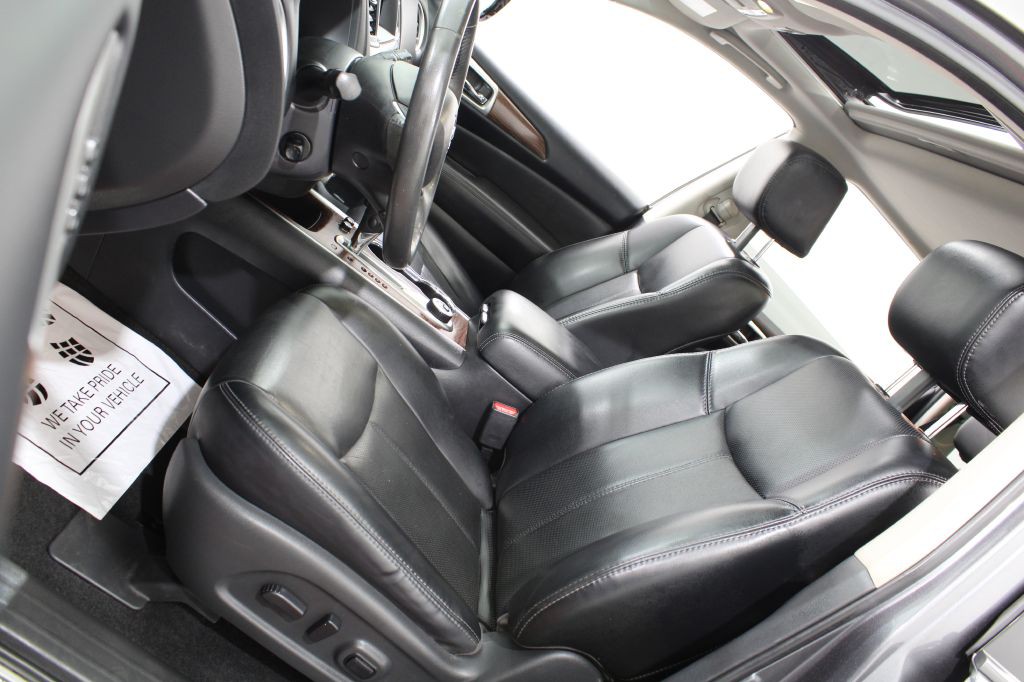 2017 Nissan Pathfinder Image 14