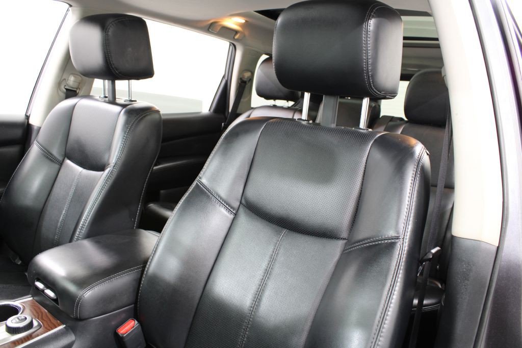 2017 Nissan Pathfinder Image 15