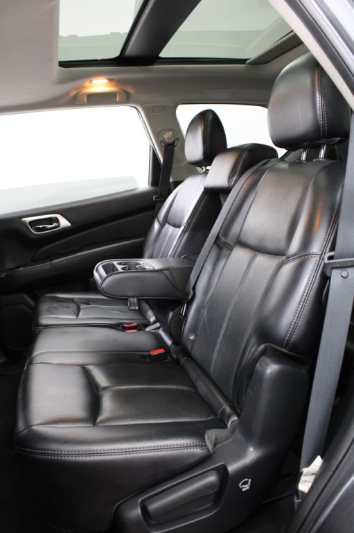 2017 Nissan Pathfinder Image 17
