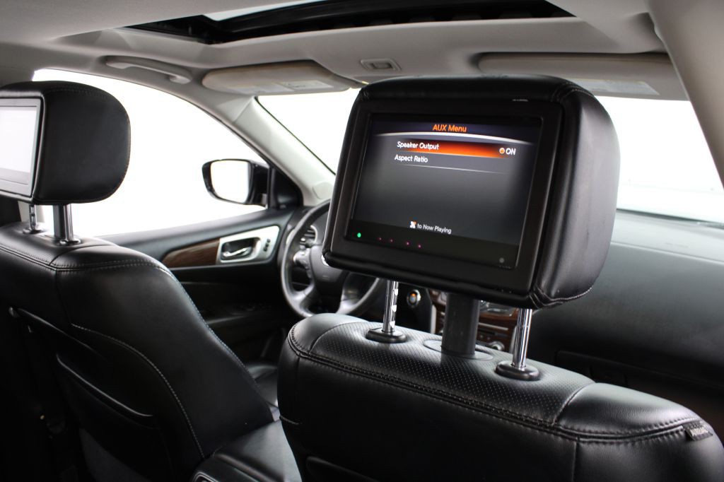 2017 Nissan Pathfinder Image 25