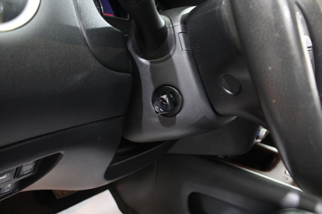 2017 Nissan Pathfinder Image 31
