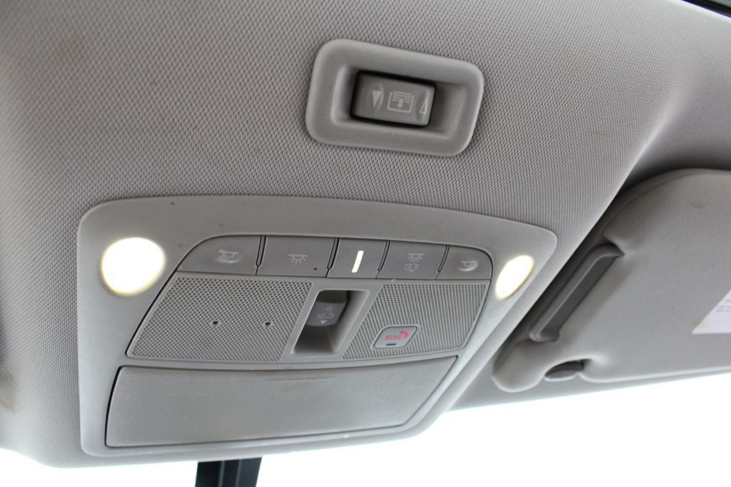 2017 Nissan Pathfinder Image 36