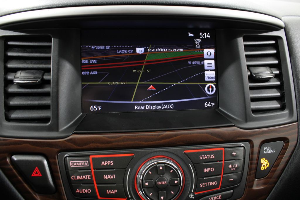 2017 Nissan Pathfinder Image 37