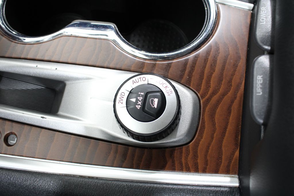 2017 Nissan Pathfinder Image 45
