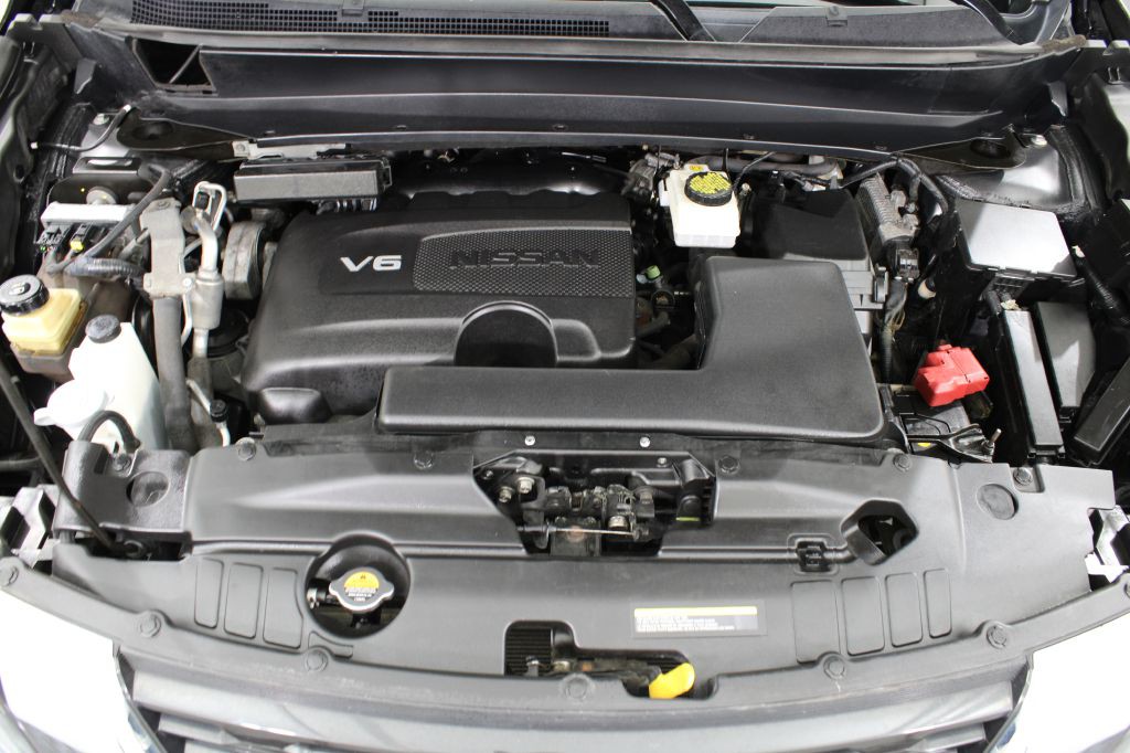 2017 Nissan Pathfinder Image 59