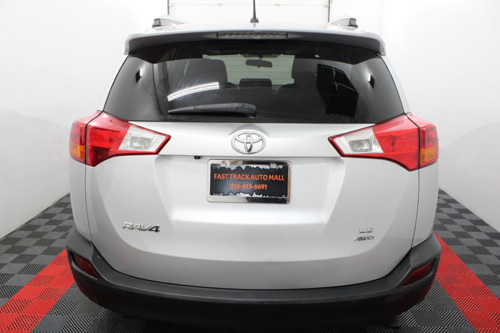 2015 Toyota Rav4 Image 5