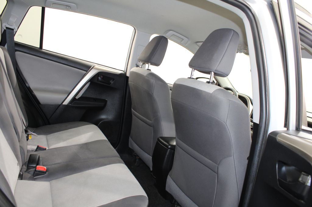 2015 Toyota Rav4 Image 20