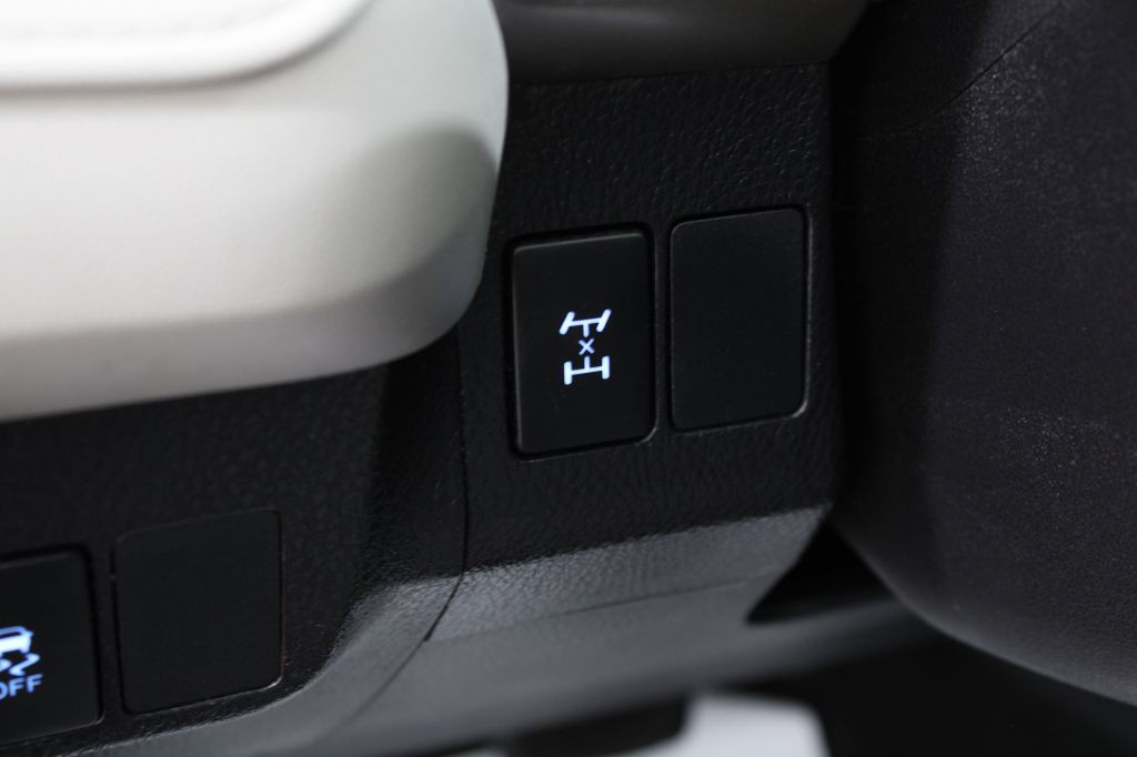 2015 Toyota Rav4 Image 26