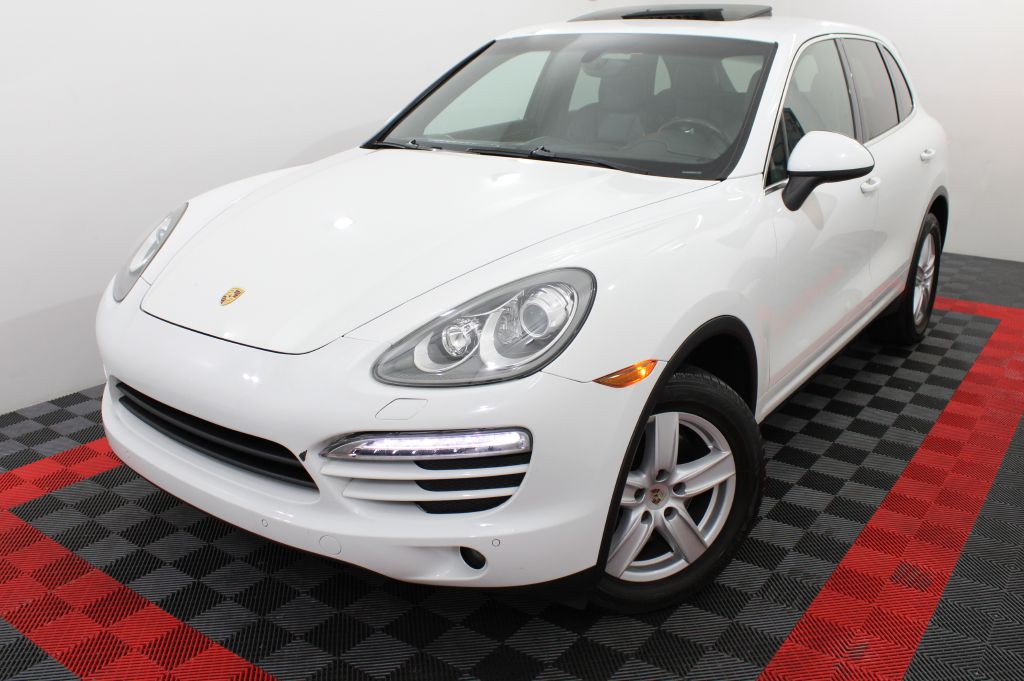 2012 Porsche Cayenne Image 3