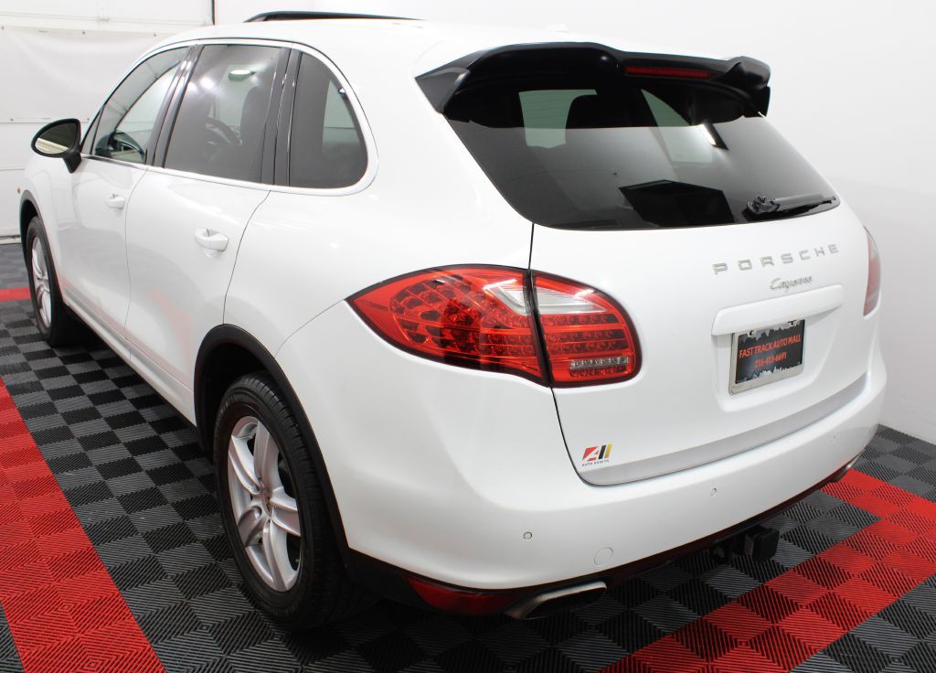 2012 Porsche Cayenne Image 4