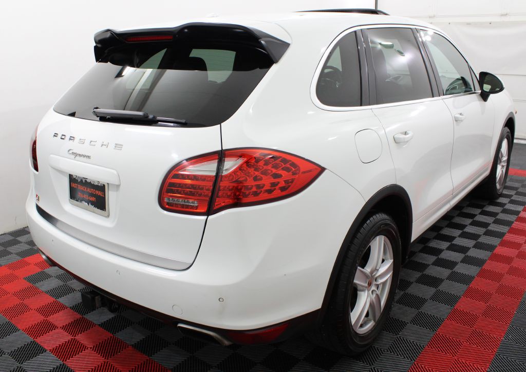 2012 Porsche Cayenne Image 5