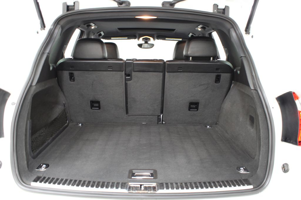 2012 Porsche Cayenne Image 17