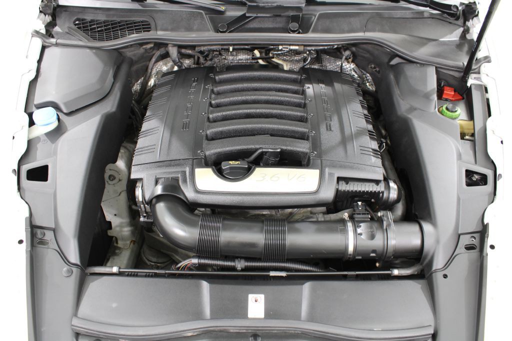 2012 Porsche Cayenne Image 45