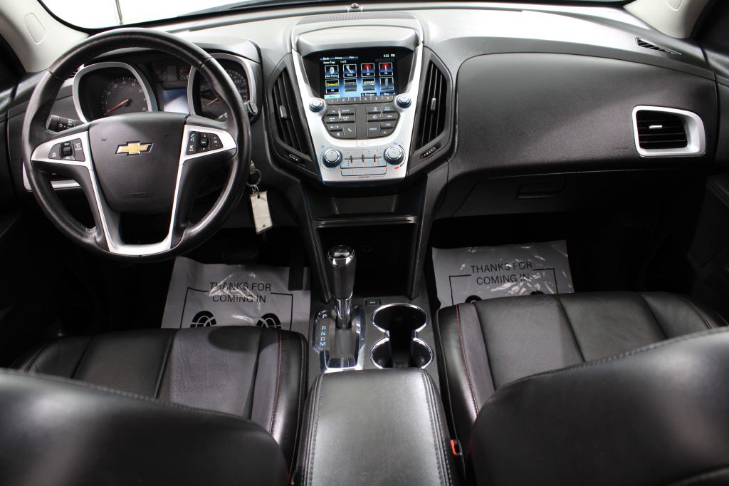 2017 Chevrolet Equinox Image 2