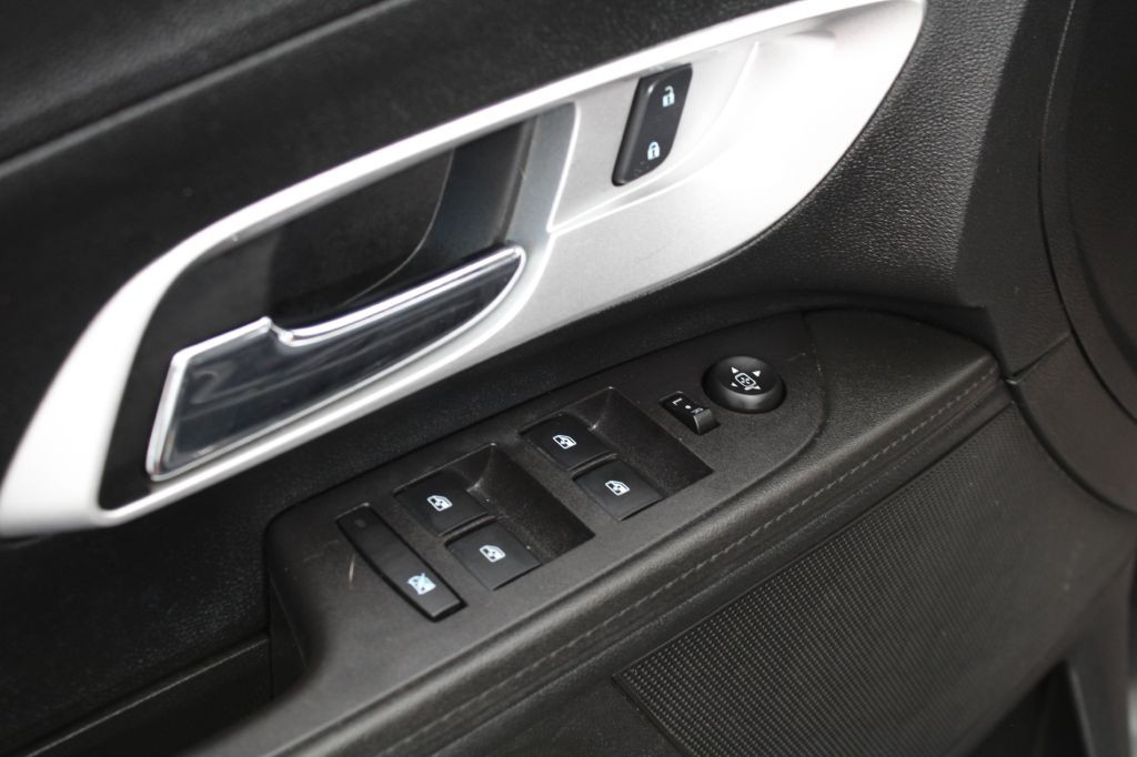 2017 Chevrolet Equinox Image 21