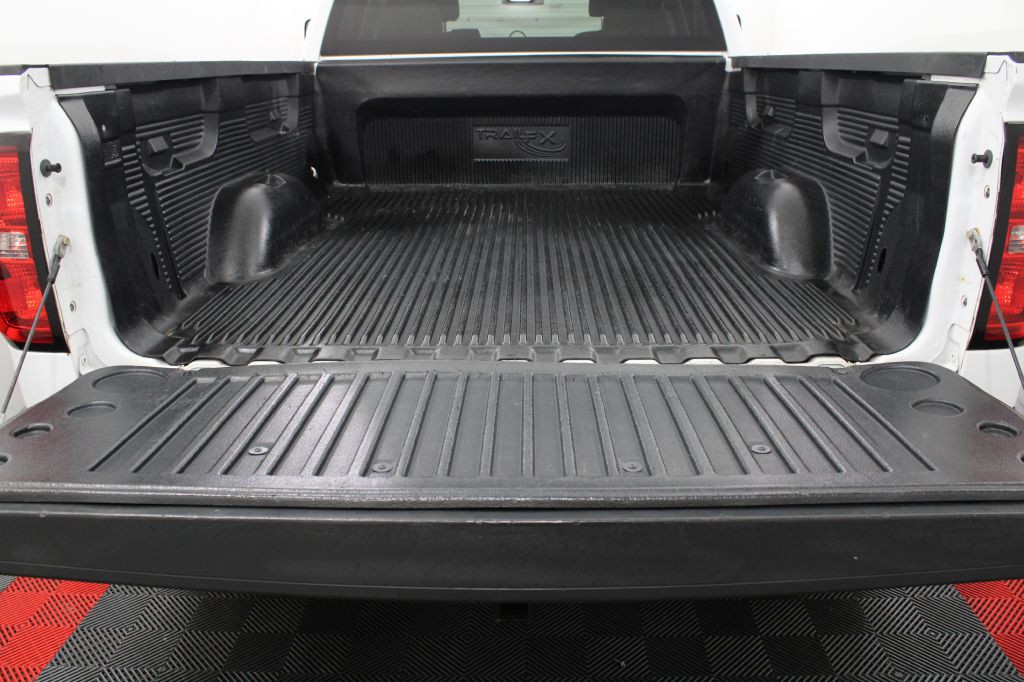 2016 Chevrolet Silverado 1500 Image 13
