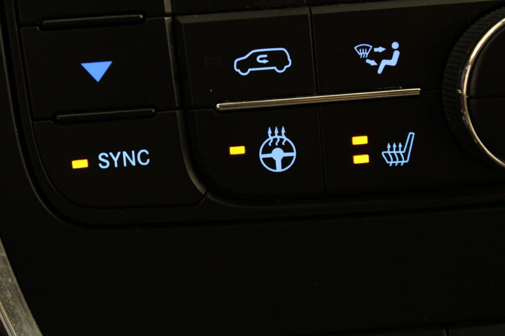 2016 Chrysler Town & Country Image 27