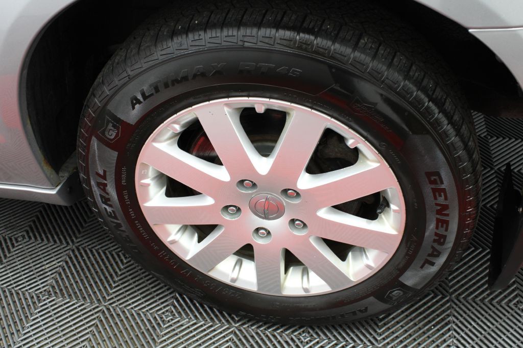 2016 Chrysler Town & Country Image 38