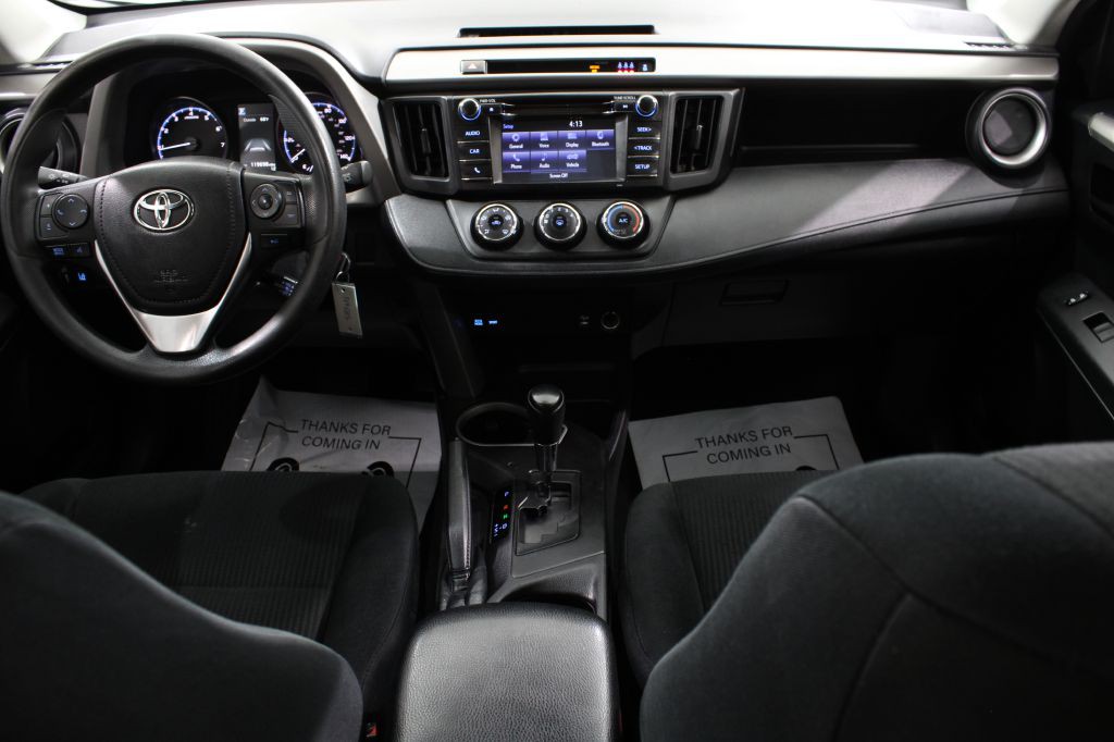 2017 Toyota Rav4 Image 2