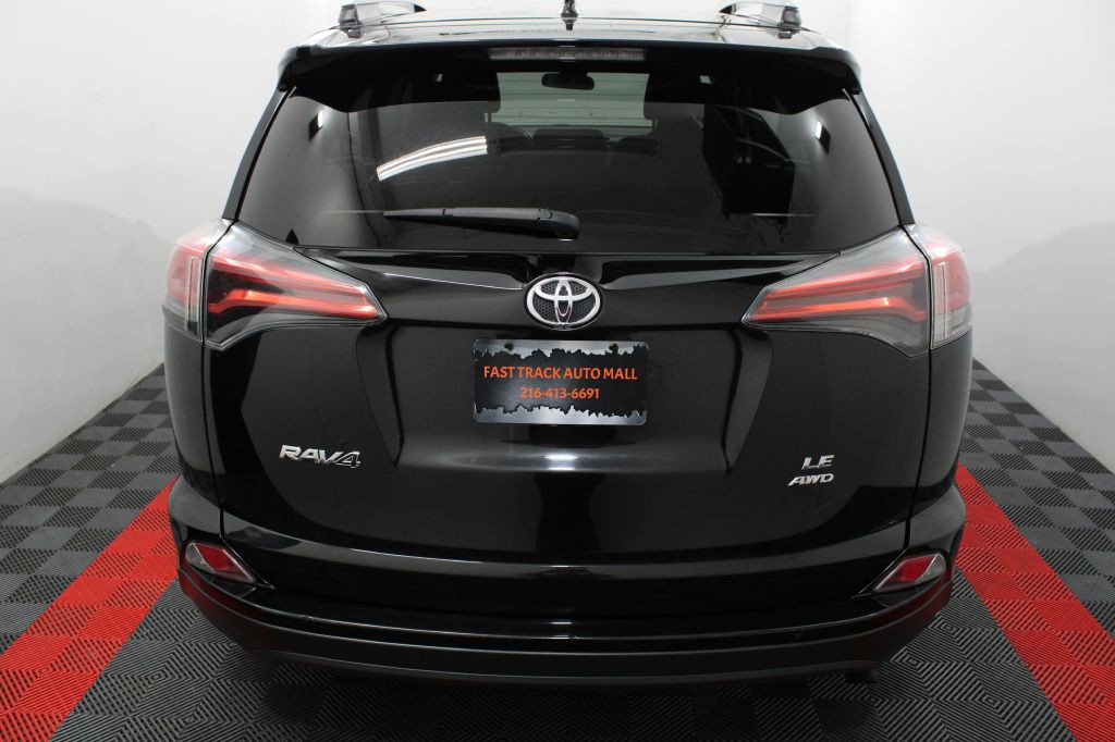 2017 Toyota Rav4 Image 6