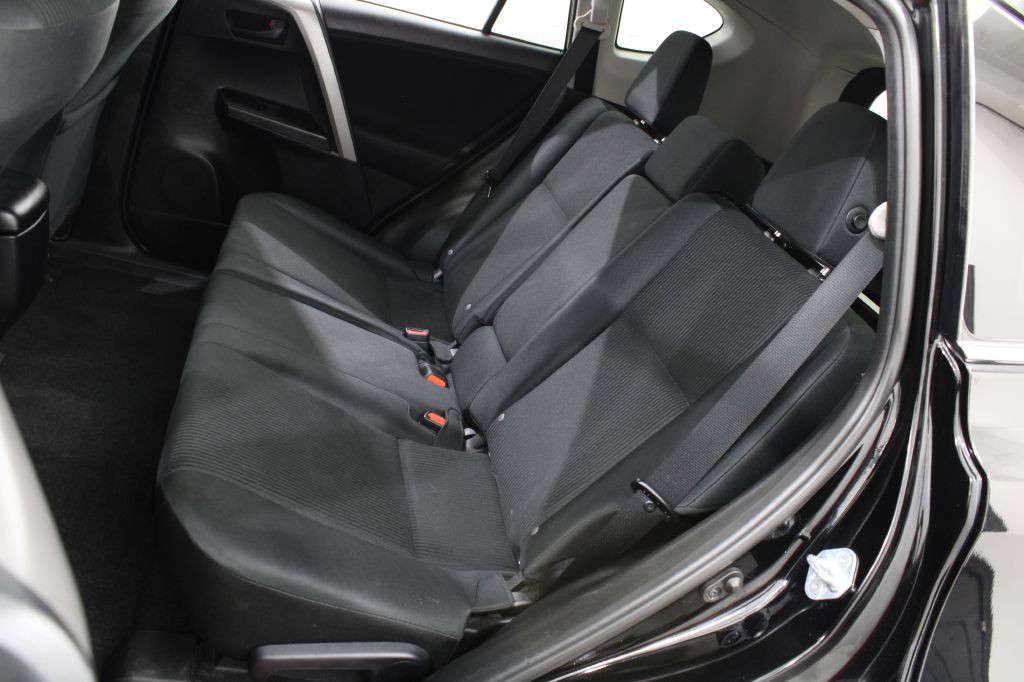 2017 Toyota Rav4 Image 17