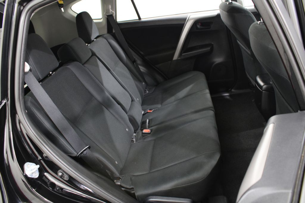 2017 Toyota Rav4 Image 19