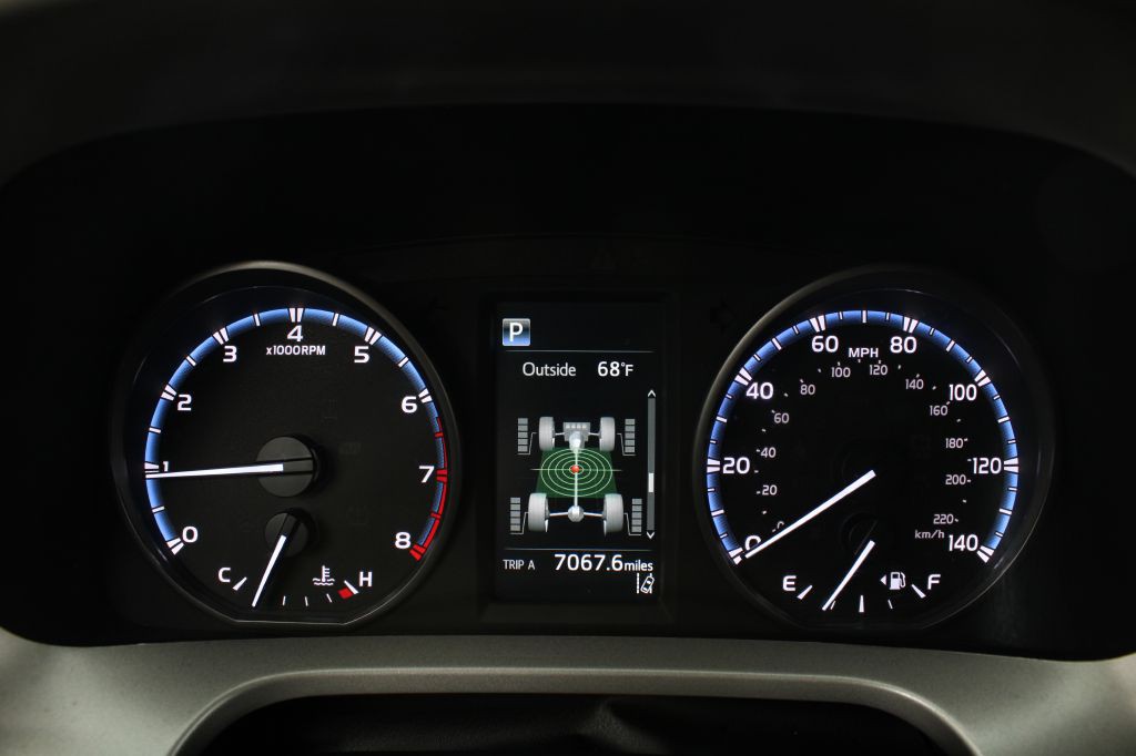 2017 Toyota Rav4 Image 24