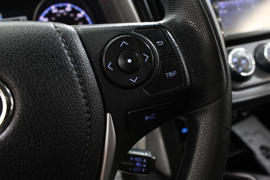 2017 Toyota Rav4 Image 32