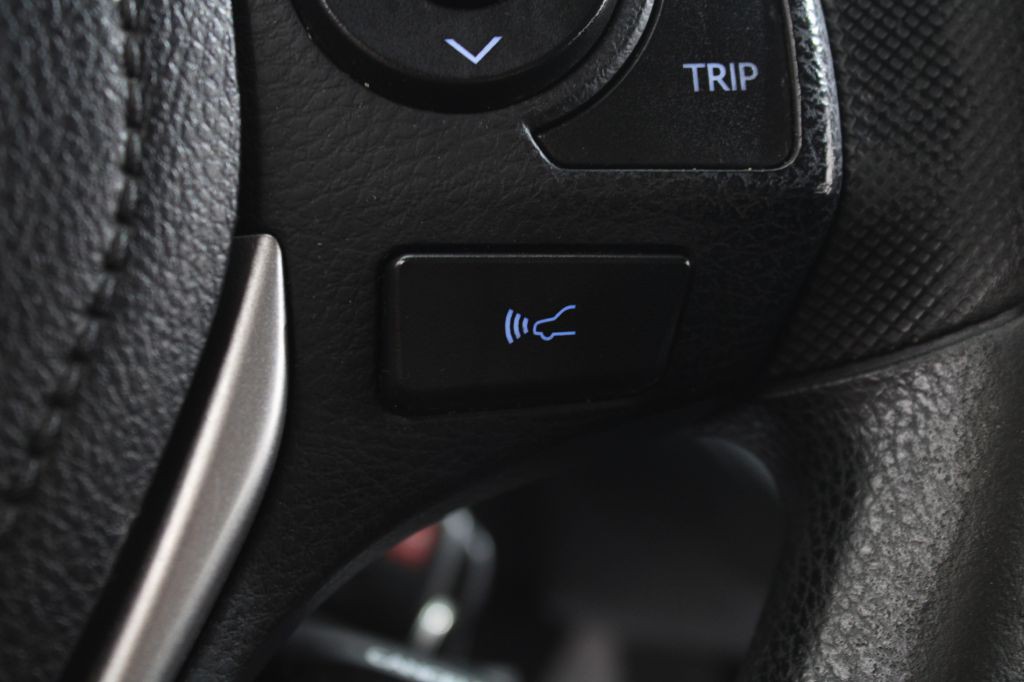 2017 Toyota Rav4 Image 33