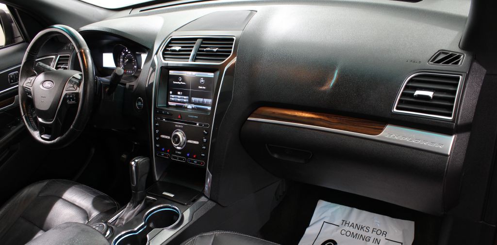 2016 Ford Explorer Image 25