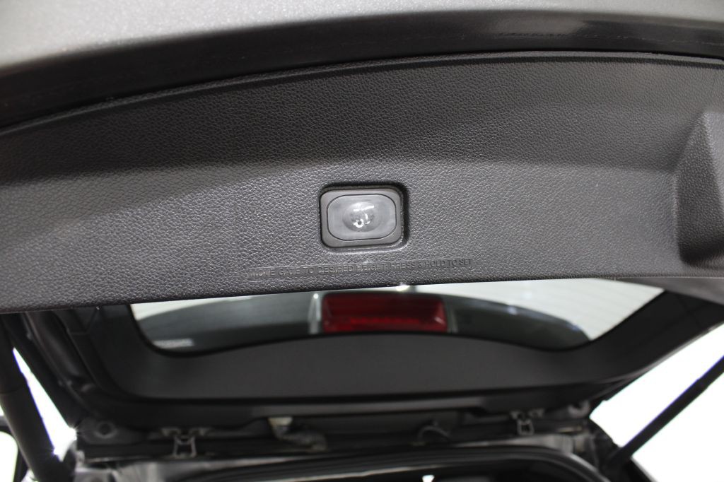 2016 Ford Explorer Image 26